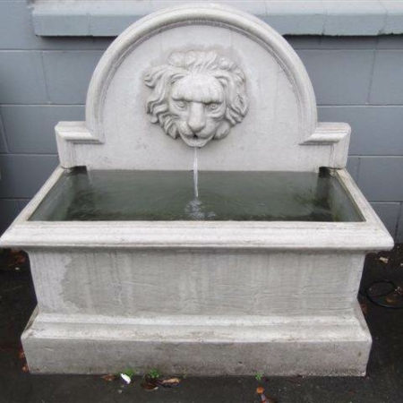 Lion Trough Water Feature