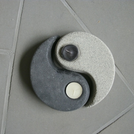 The ying yang ornament provides that special something to your concrete table. Visit Sanstone NZ to view this quality product.